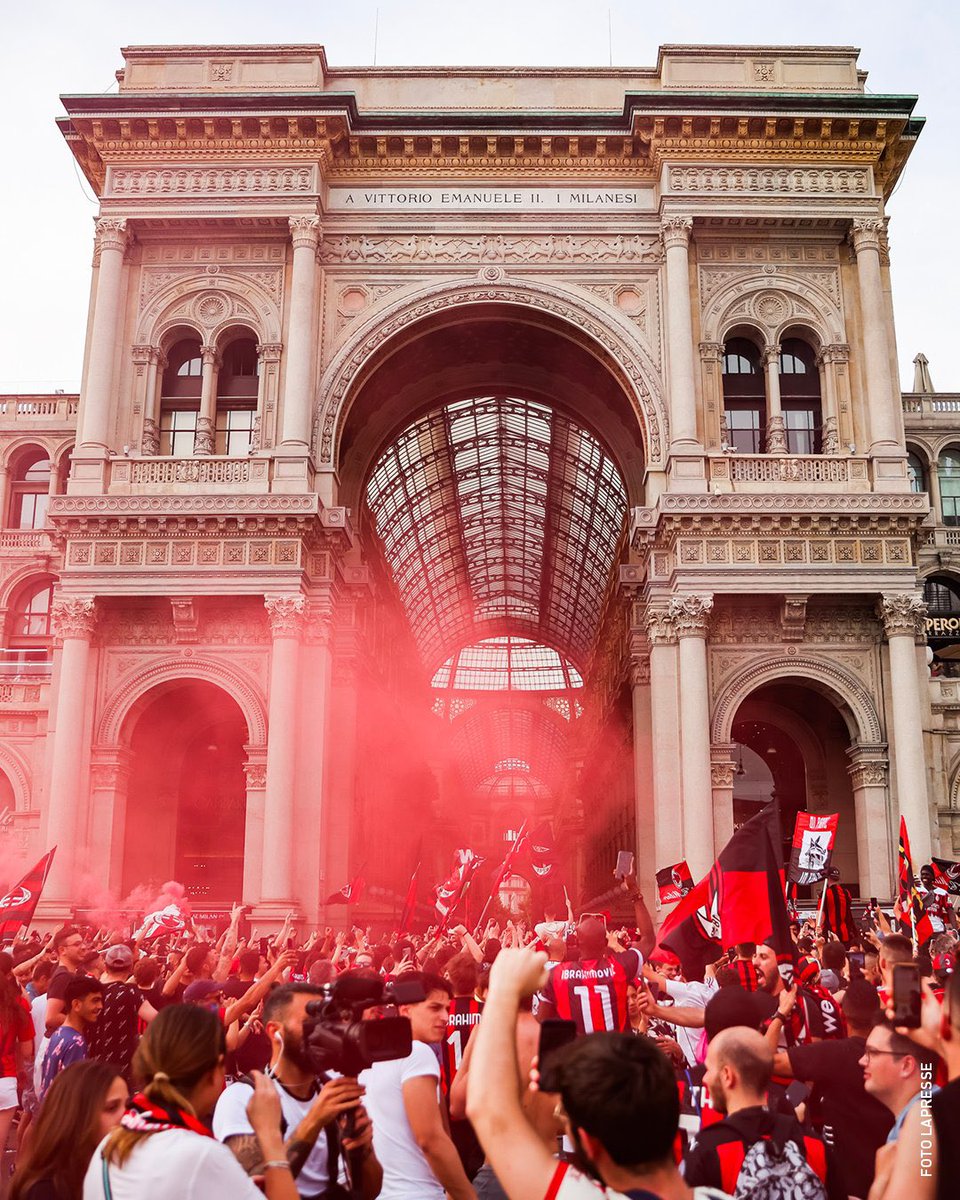 ahmedatta0's tweet photo. يوم تاريخي يا سادة ❤️🖤
#SASACM https://t.co/mJ3X8Z7N0R