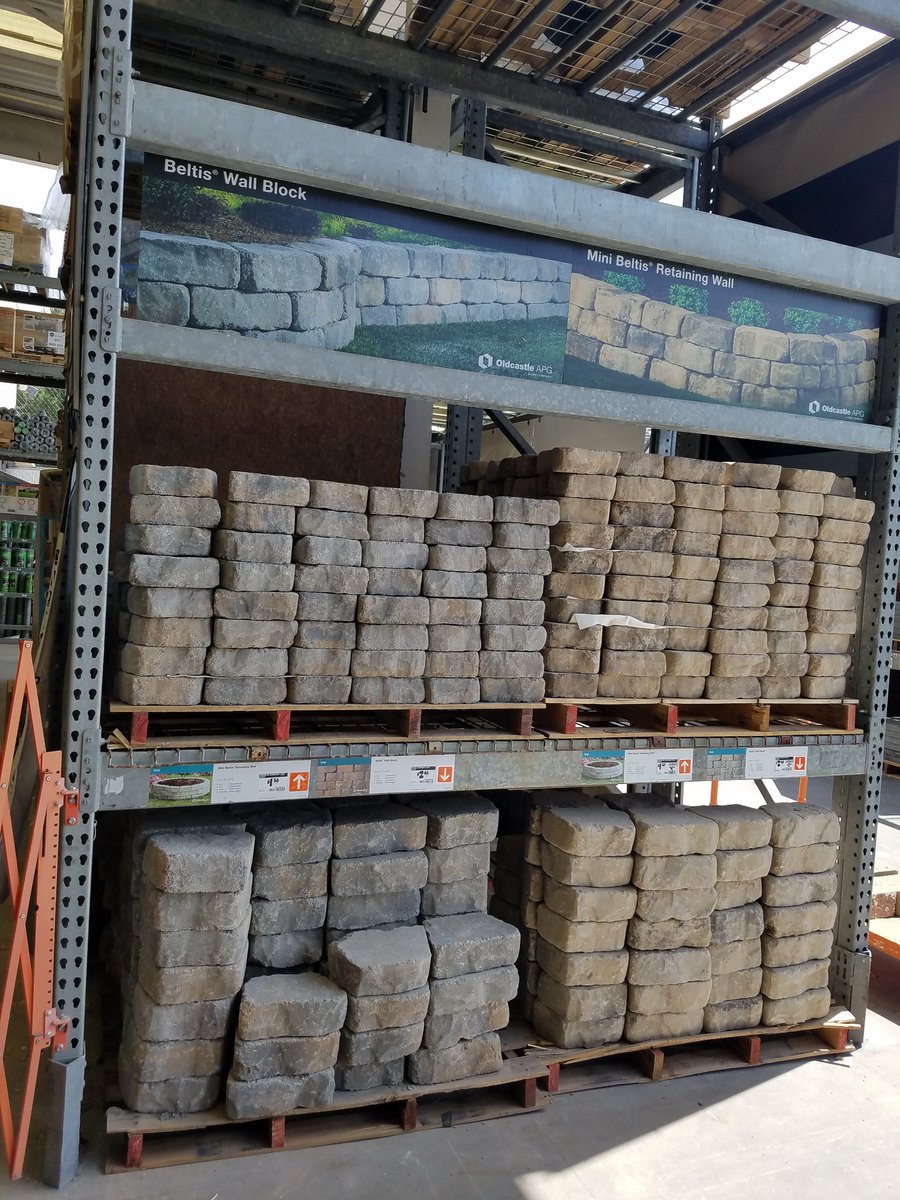 ClintonLAdams1's tweet photo. Shout out my garden recovery team at 1774 monroe, great job Darryl, Cassie, Abigail,and Caroline for making sure we were install inside and mulch drive for Sunday @stephen_hritz @AbigailGrace342 @CarltonGarret11 https://t.co/fN08bu2587