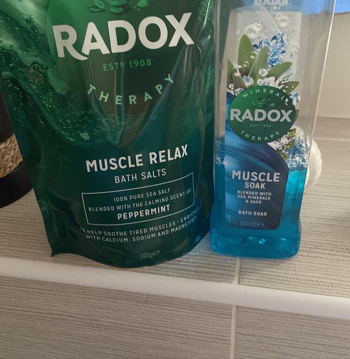 Local village “Pound the Bounds” trail race today 

5th place finish which I’ll take after yesterdays ultra. Legs are well done now though. Hoping for a Radox miracle 🤞🏻

#poundthebounds #radox #neednewlegs #miracle