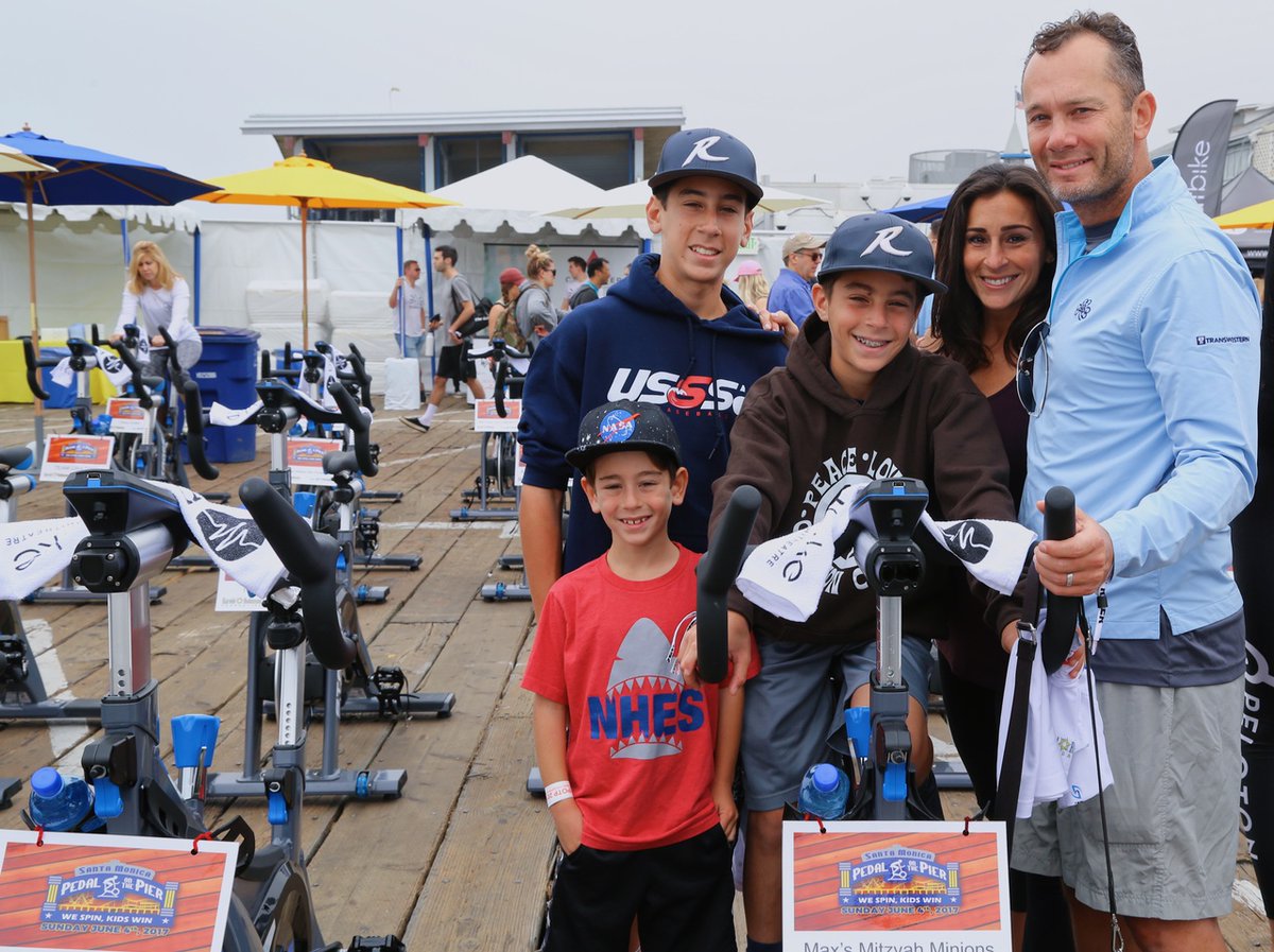 PEDALonthePIER's tweet photo. #PedalOnThePier is a family friendly event that has activities for everyone! This year we will have a wide selection of delicious food options, a dance party, ping-pong tournament, and adult lounge (for our 21+ crowd).

Visit https://t.co/egmaicSsv0 to register today! 🎉 https://t.co/Np05KGjf2K