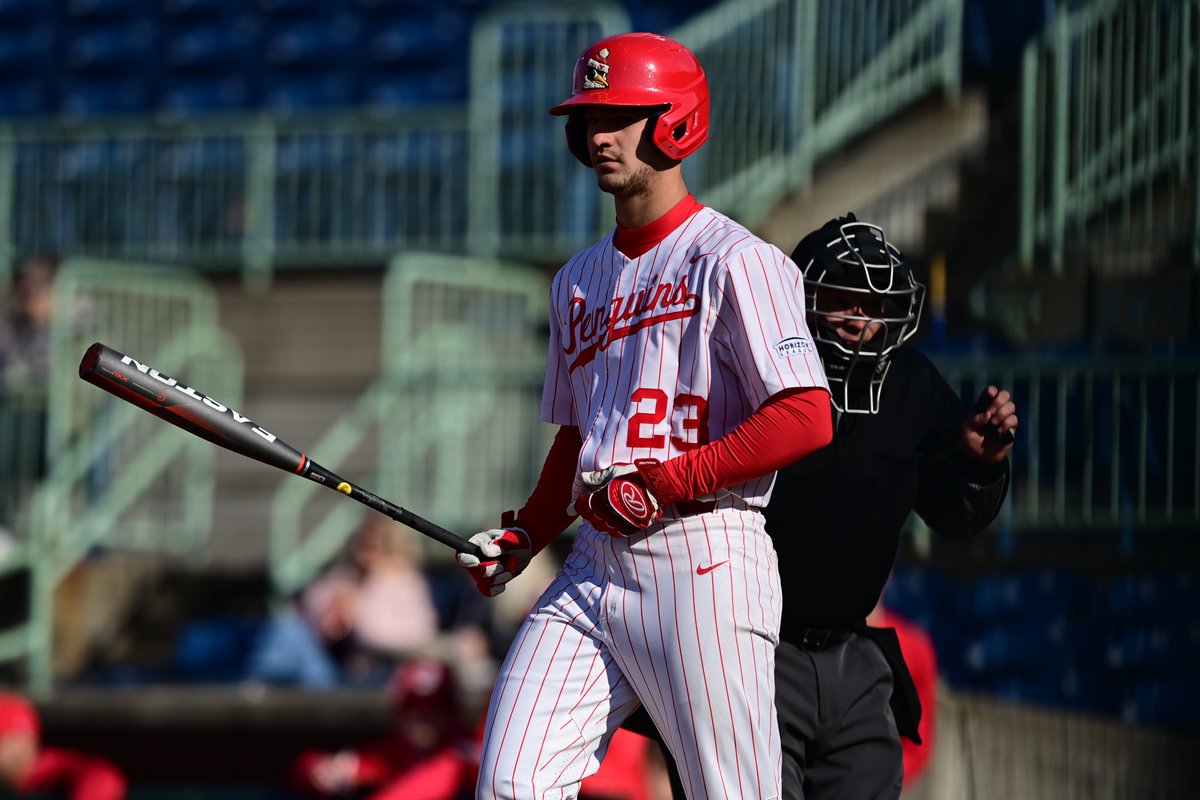 𝗕𝗿𝗮𝗲𝗱𝗲𝗻 𝗢'𝗦𝗵𝗮𝘂𝗴𝗵𝗻𝗲𝘀𝘀𝘆 is your 2022 Horizon League regular season batting champ 👑

🔴 .366 batting average
🔴 League-leading 75 hits
🔴 Top 10 in slugging, OBP, doubles, RBIs
🔴 First 🐧 since John Koehnlein in 2007 to lead the league in batting

#GoGuins🐧⚾️