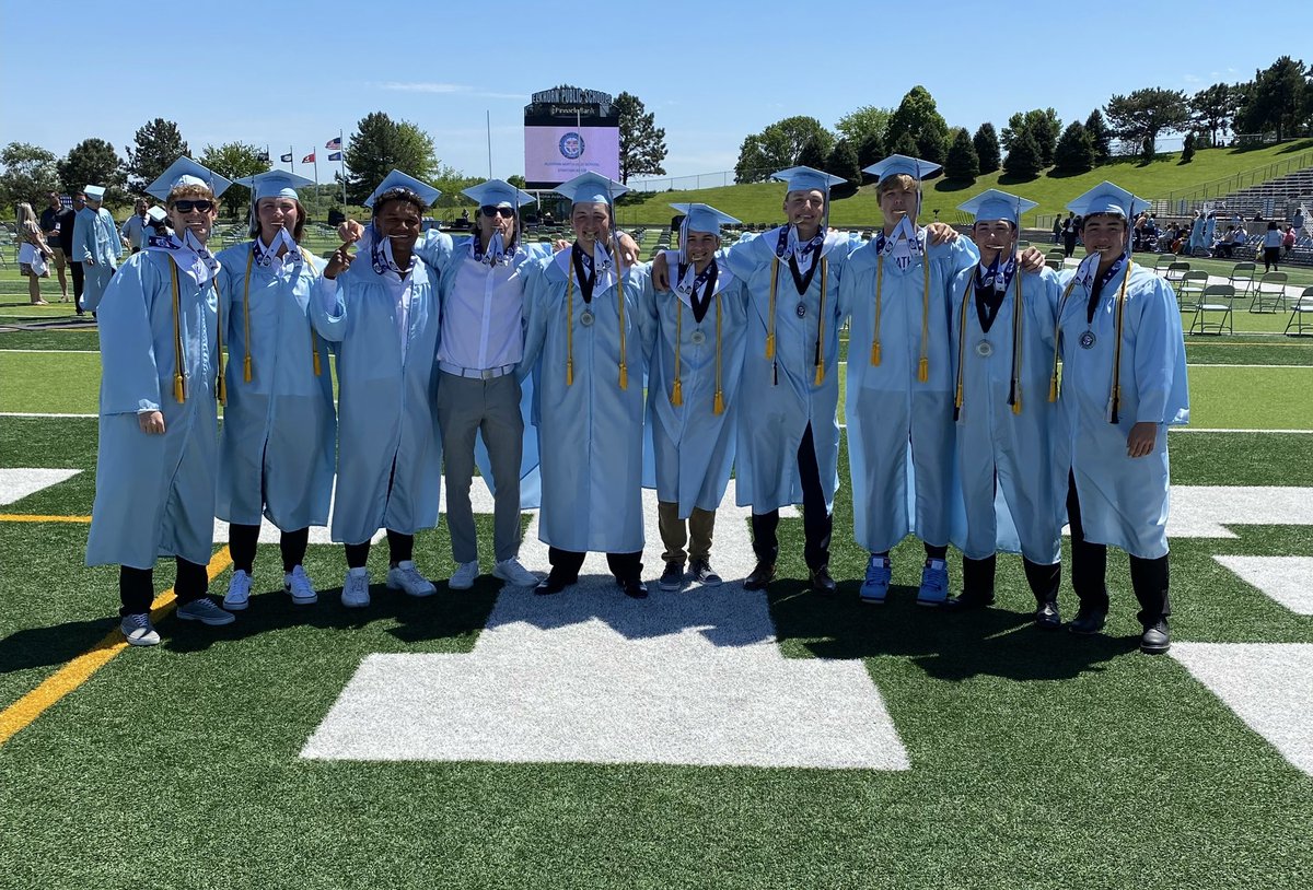 EMC 🏆
District 🏆
Class B State 🏆

Forever Grateful
#1 <a href="/nathan33_/">Nathan Cunningham</a>
#2 <a href="/Treyw44/">Trey Wells</a>
#3 <a href="/eedwards_32/">Ethan Edwards</a>
#10 <a href="/KhalisAedwards/">Khalis Edwards</a>
#12 <a href="/luke_tillman12/">Luke Tillman</a>
#13 <a href="/Mitchelltbaker/">Mitchell Baker</a>
#16 B Cervania
#21 <a href="/rowan_leahy/">Rowan Leahy</a>
#22 <a href="/_Easton_Mains/">Easton Mains</a>
#25 @broady_drew

No better group to start with!

Congrats ‘22!

#ENGLUE