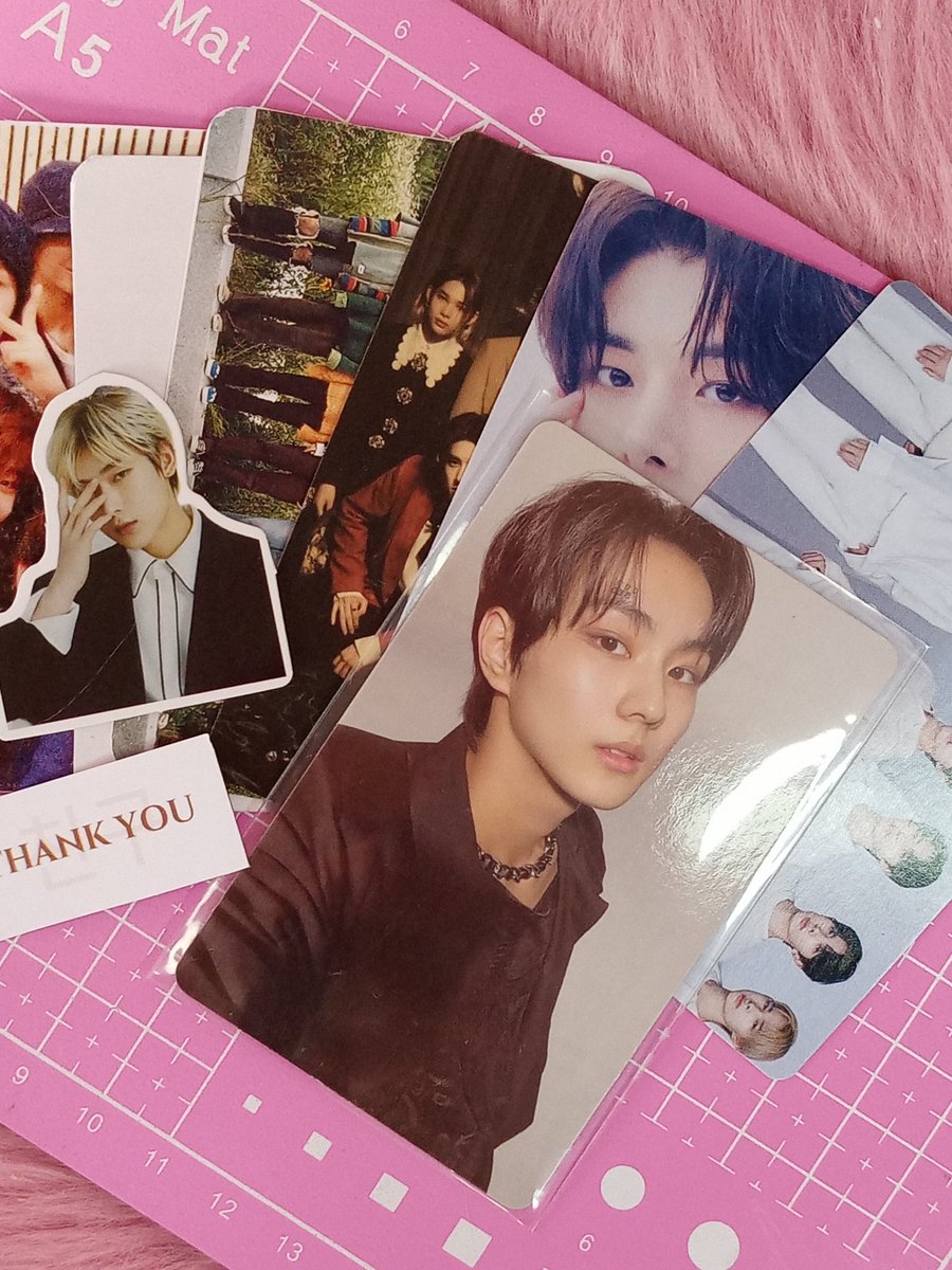 yrellwonnie's tweet photo. — #yrellmails 💌
another prio came home 🥺 hello @junhaocaart ! thank you for packing jungwon safely 🫶 ang cute ng freebies, till our next transaction po ! https://t.co/9Qa4E9N1uH
