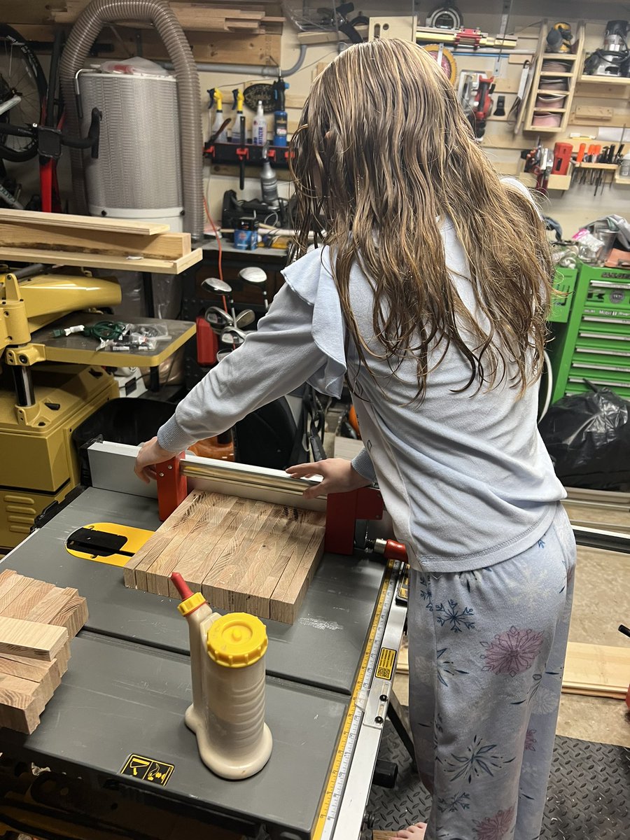 Killswitch_GUI's tweet photo. Kiddo and I doing a 9PM glue up before bed lol https://t.co/s3WAY7BaeI