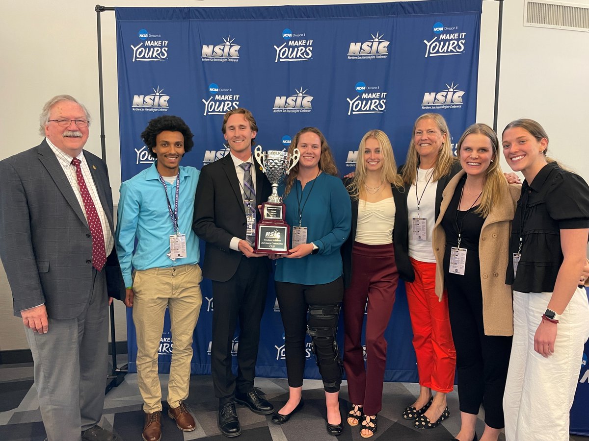 #NSICSAACSummit Update
Minnesota Duluth earns NSIC SAAC Cup, presented by <a href="/isginc1973/">ISG</a> 

Learn More at: northernsun.org/news/2022/5/22…