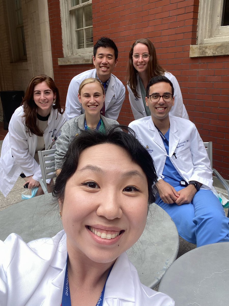 First rule of Zhang rounds: round outside whenever possible! Had a blast on the O this past week covering for @AlexHorneMD and working with these rockstar residents (plus the amazing @dardeljan and @AFatolaMed not pictured!)! 💪🏻#strongcope @OslerResidency