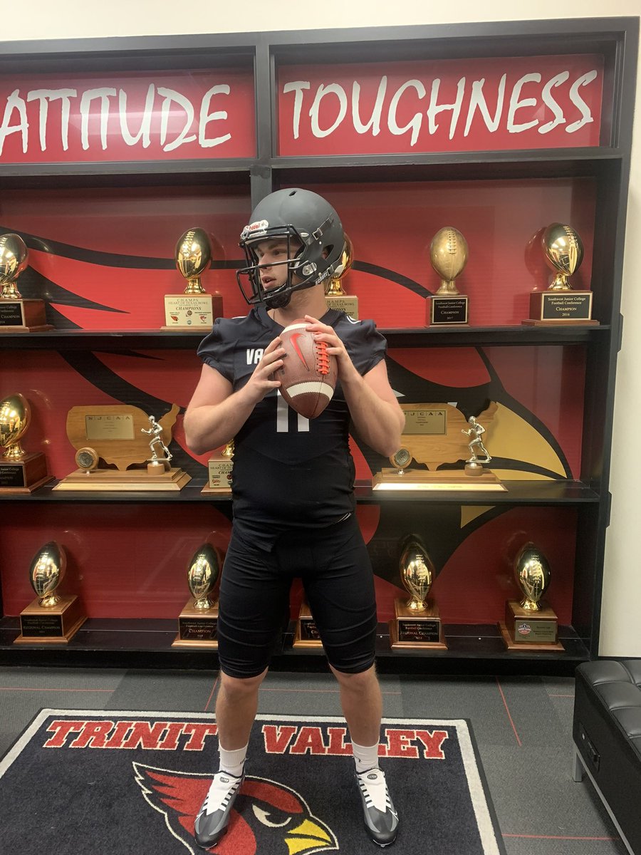 Coach_Duncan20's tweet photo. Committed to Trinity Valley CC!! Let’s get to work!!  @CoachLeoHunt @Coach_Po @JuCoFootballACE @JUCOFFrenzy https://t.co/p2lp1STGyc
