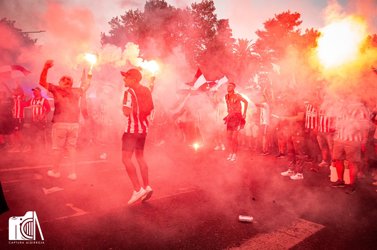 capturalbirroja's tweet photo. Que ganas de otra previa en UNO 😍🇦🇹 https://t.co/yvocFf32eI