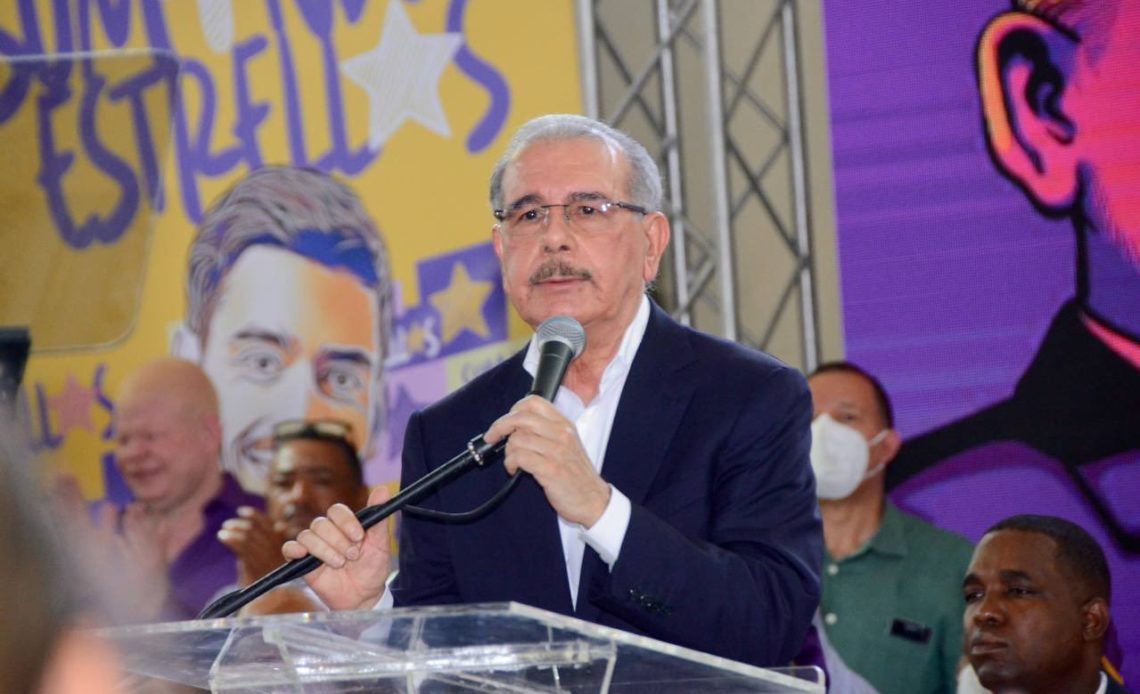 🗳 |#PolíticaDL| Danilo Medina afirma PLD volverá al poder en el 2024 sin importar el candidato que postule.

🔗  ow.ly/8JEy50Jf0f6

#DiarioLibre #daniloMedina #PLD #Elecciones2024