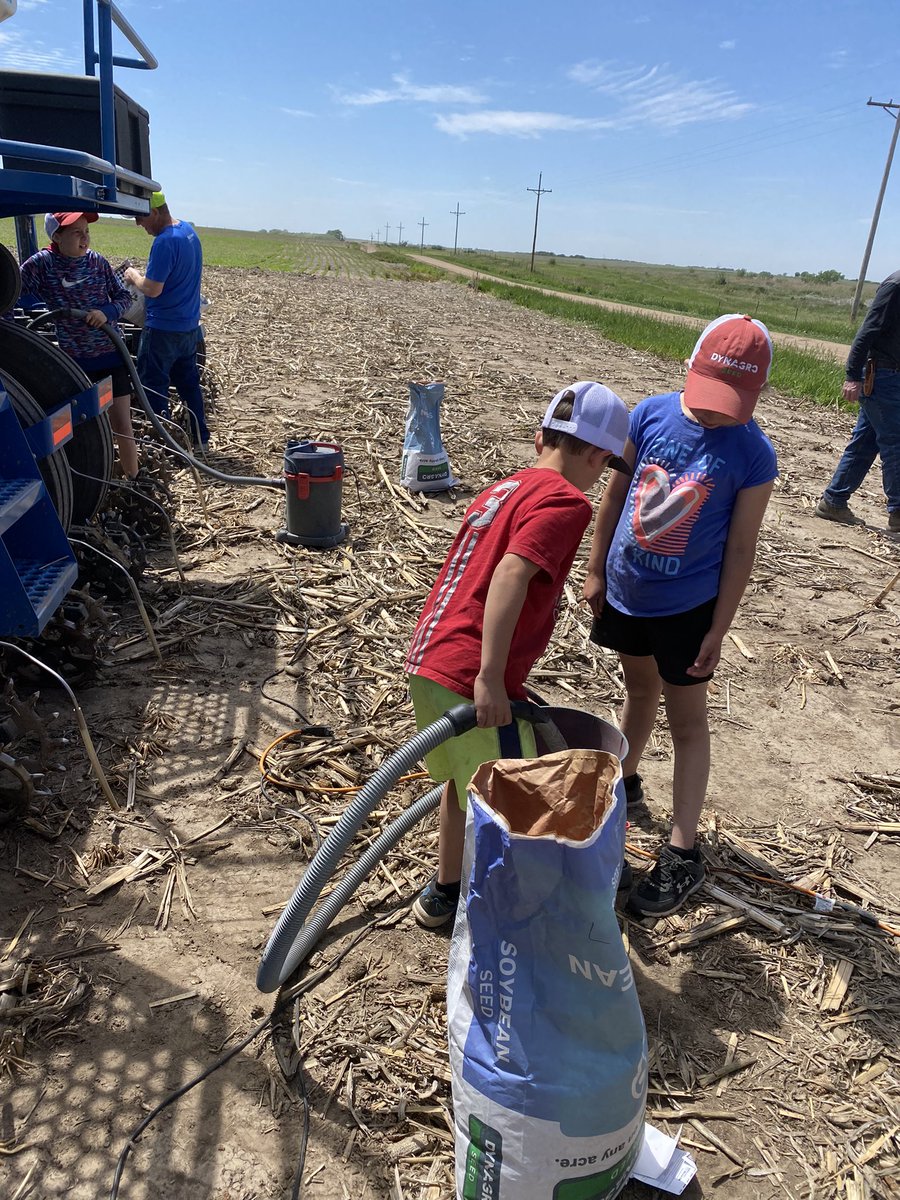 What a beautiful day to get a soybean plot in today.  Can’t wait to see the Dynagro results.  The A team helping    Chester NE. <a href="/nutrien_Nebr/">Nutrien Ag Solutions Nebraska Division</a>