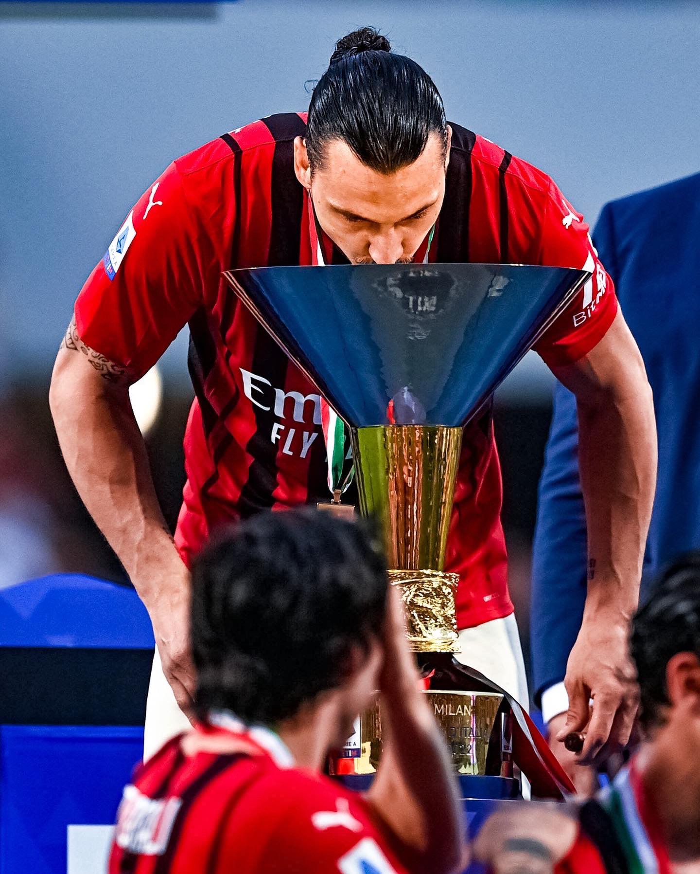 Zlatan Ibrahimović revels in AC Milan's first Serie A title in 11 years,  dedicates trophy to Mino Raiola