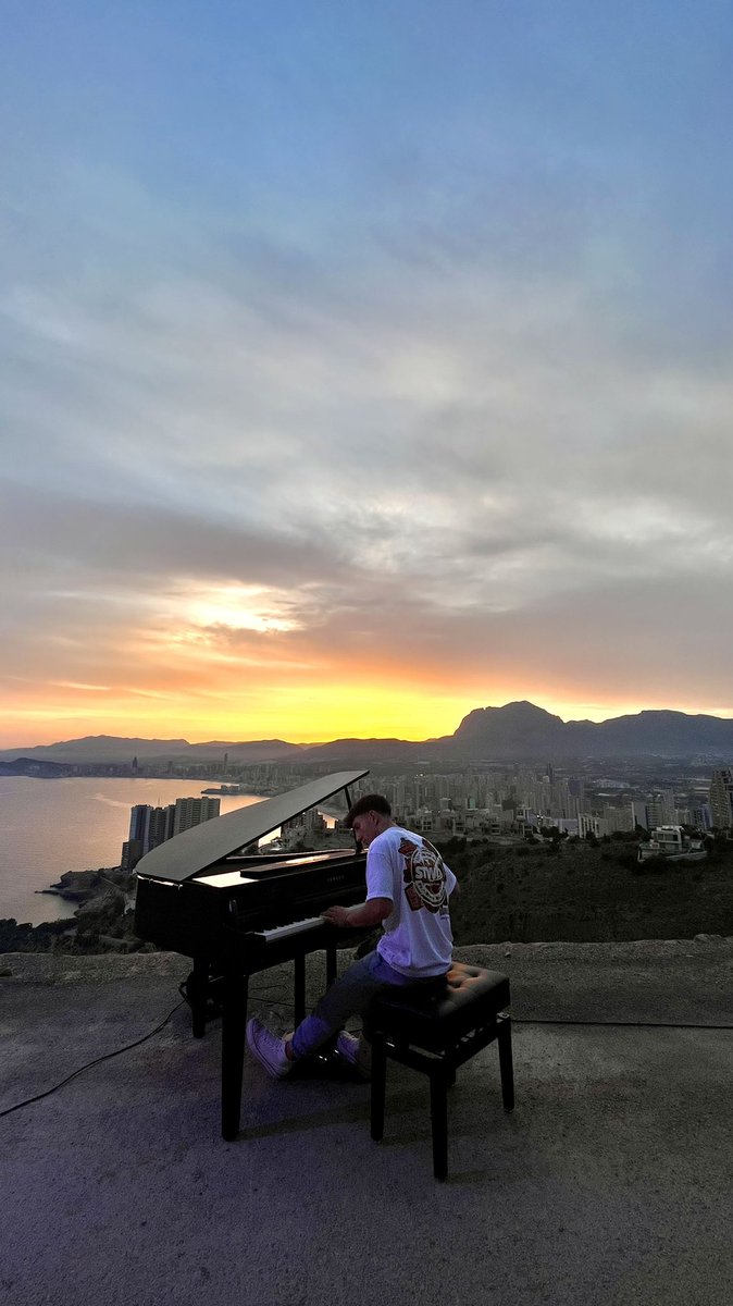 lo que acabamos de hacer con Oscar es mágico 🤍

atentos al Jueves  🤞🏽