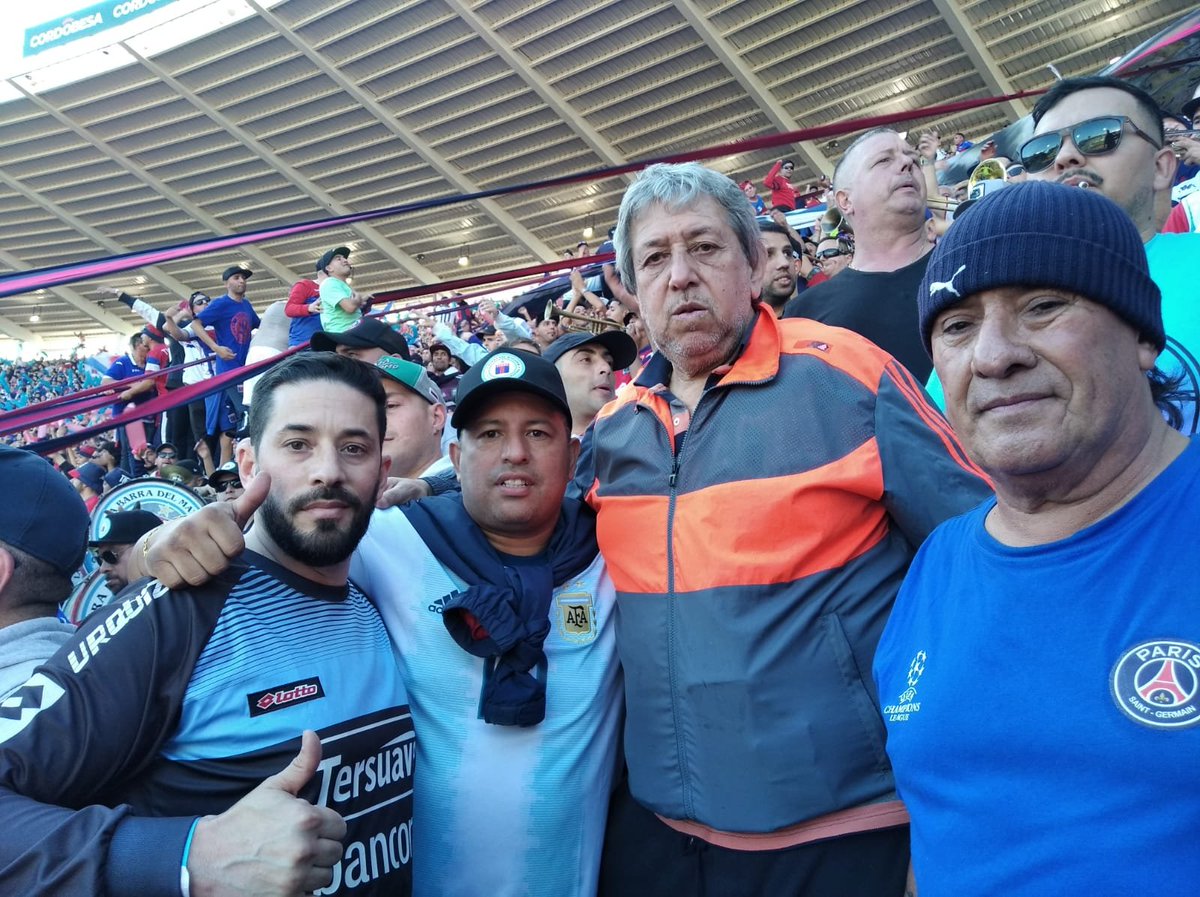 Belgrano = doble camiseta 🤝
Belgrano = pagar asados 🤝