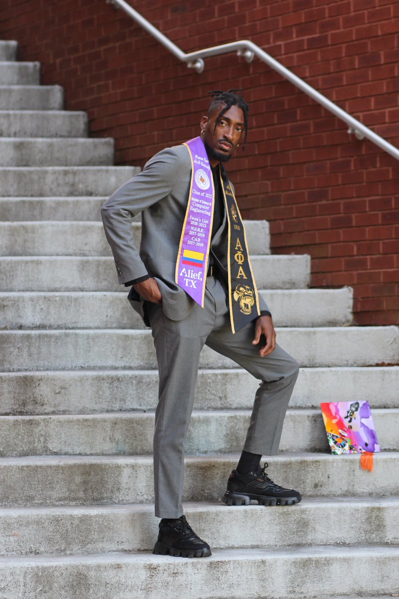 FredoBoogie_'s tweet photo. A successful person creates a life where they can fulfill that purpose. 

✅B.S. in Computer Engineering 
✅ Deans list/ Honors Student
✅N.S.B.E. 
✅CAB
✅Alpha Phi Alpha Fraternity Inc.

🎓 : @FredoBoogie_
🎥 : @RonTheVP https://t.co/Dt7nWfV5XL