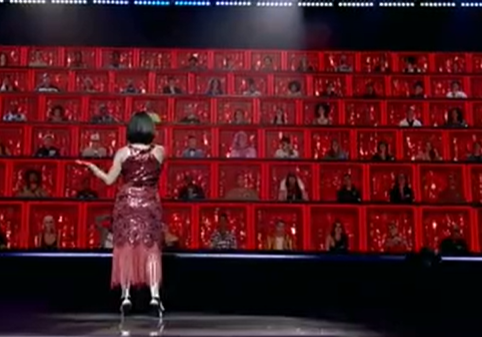 CantaComigoRec's tweet photo. Debora Sanna é italiana e mora no Brasil desde 2013, agora é a vez dela no palco do #CantaComigo 4! 🎤✨ https://t.co/xTTJekYz3P