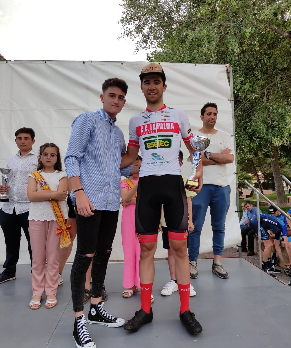 🥵 ¡Qué largos se hacen los kilómetros en Castilla-La Mancha!

🏆 <a href="/Abeel1_/">Abel Olivares</a> (7º), entre los mejores durante toda la jornada, ha subido al podio de Higueruela como 2º entre los Sub23.

📊 <a href="/Juanjotd02/">Juanjo Torres</a> (15º) <a href="/Joseurrea_03/">Jose Urrea</a> (21º) <a href="/joserraborja02/">José Ramón Borja Romero</a> (24º) y <a href="/Javi_cy/">Javier Morante</a> (32º) + 2º por equipos.