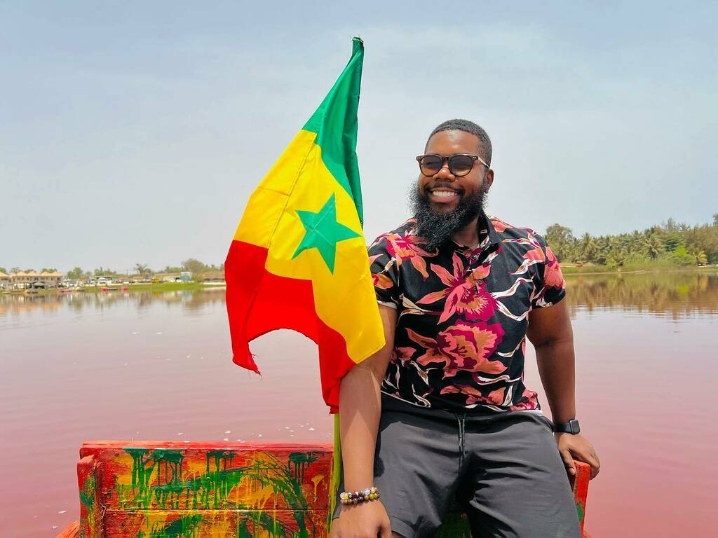 Cruising down Lake Retba, also known as Lac Rose. 🇸🇳

The unique color is caused by bacteria that is attracted by the lake’s salt content. The bacteria produces a red pigment in order to absorb the sunlight. instagr.am/p/Cd36qc2J31O/