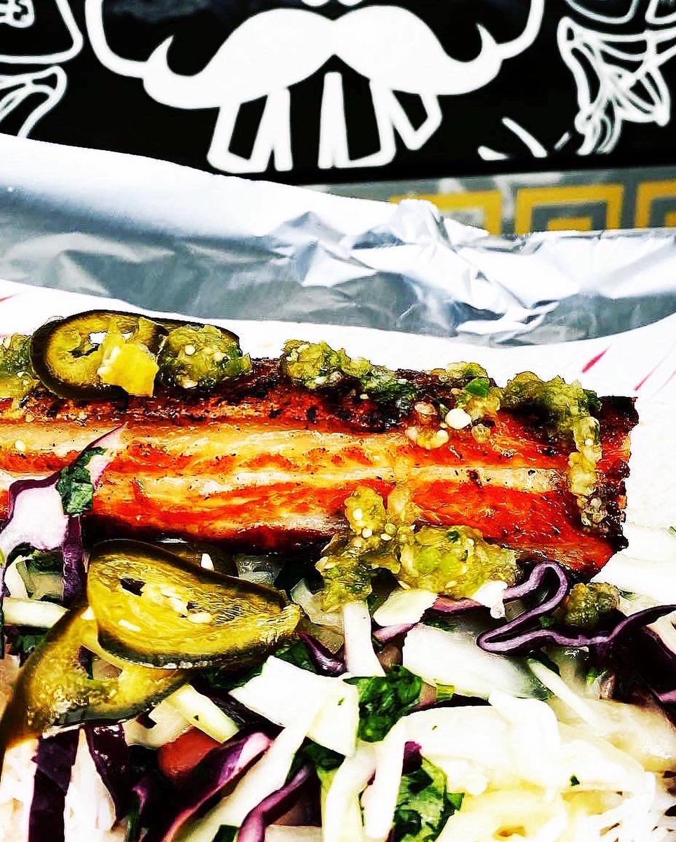 _meksikan's tweet photo. Whoarrrr ! What a great food line up 👍👍 🔥 🔥🔥🌯🌯 See you there for some fun in a field - can’t wait 😁

Who’s hungry for some of our slow cooked free range Derbyshire pork belly burritos @PackingtonFR only the best for @beardedtheory ☝️#onpoint #derbyshire #freerange 💪🌯🌯 https://t.co/HRHmn0UWHP