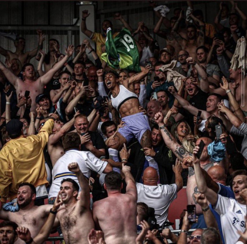 chardkr's tweet image. Enough said 💙💛🤍memories last a lifetime-#lufc