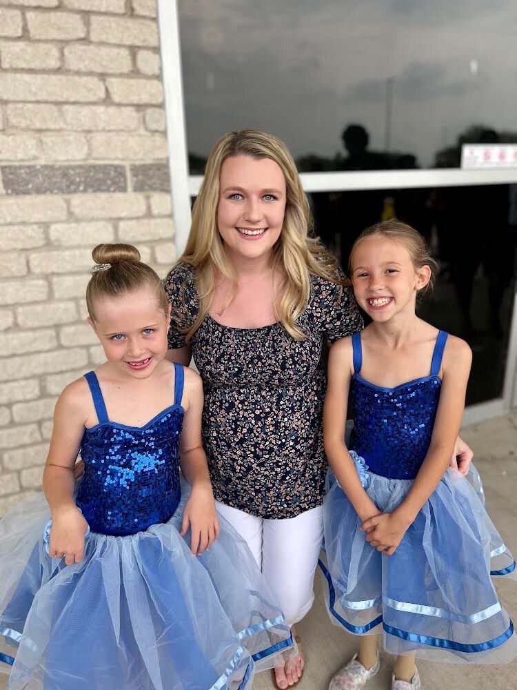 mrsleatherman2's tweet photo. So happy I was able to go watch these sweet students at their recital this weekend! The smile on their faces was priceless 💗👯‍♀️ #BPECATS #relationshipsmatter @BPEWildcats https://t.co/gCosvr8aZ0