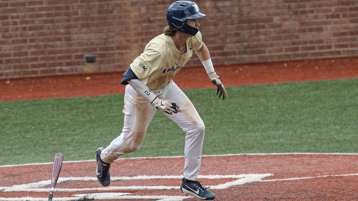 WU_Bulldogs's tweet photo. .@WingateBaseball's rally came up just short in the regional finals

Historic season ends at 48-10 overall

Defending champs won the SAC title with a program-record 48 wins; 2nd-best winning percentage in SAC history! 87-23 overall last 2 years!

Recap | https://t.co/pqPapBxJo2 https://t.co/7YC6qNB8j2