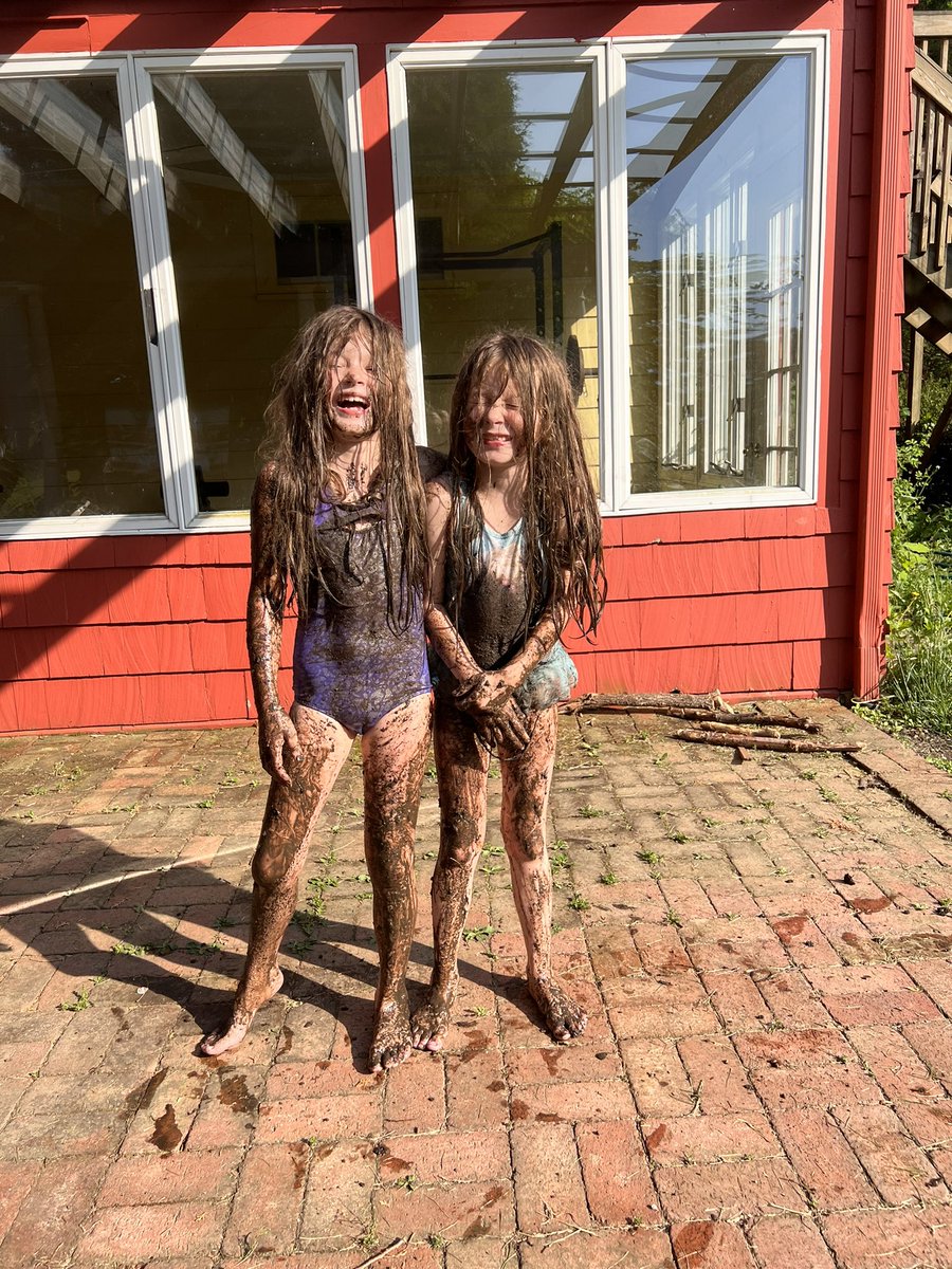 AudioSorceress's tweet photo. #mudchallenge #happysunday #identicaltwins https://t.co/wwSjmATSTD
