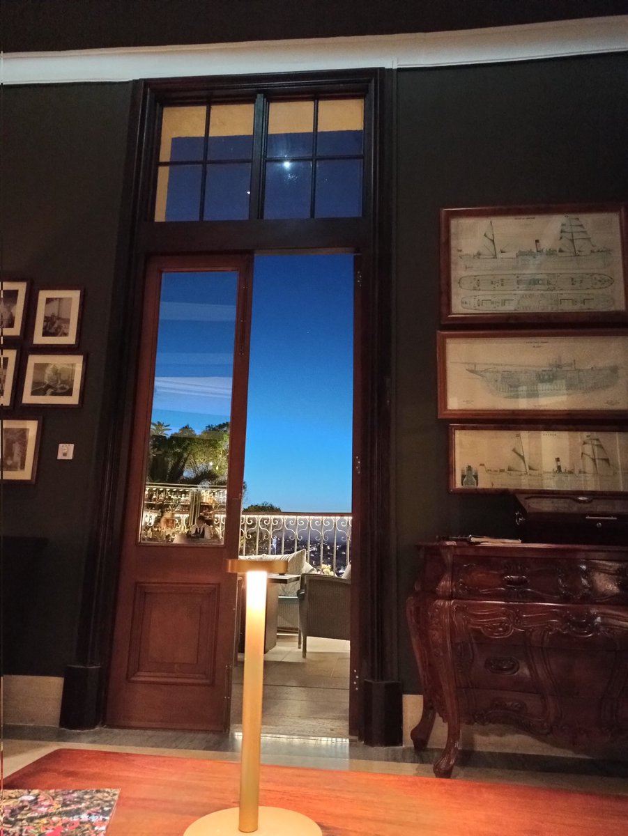 Joeaby's tweet image. I find I think best in curated places such as this one. Got there at the blue hour and enjoyed the twilight sky and the bar lights

#bar #work #relax #malta #success #workethic #motivation