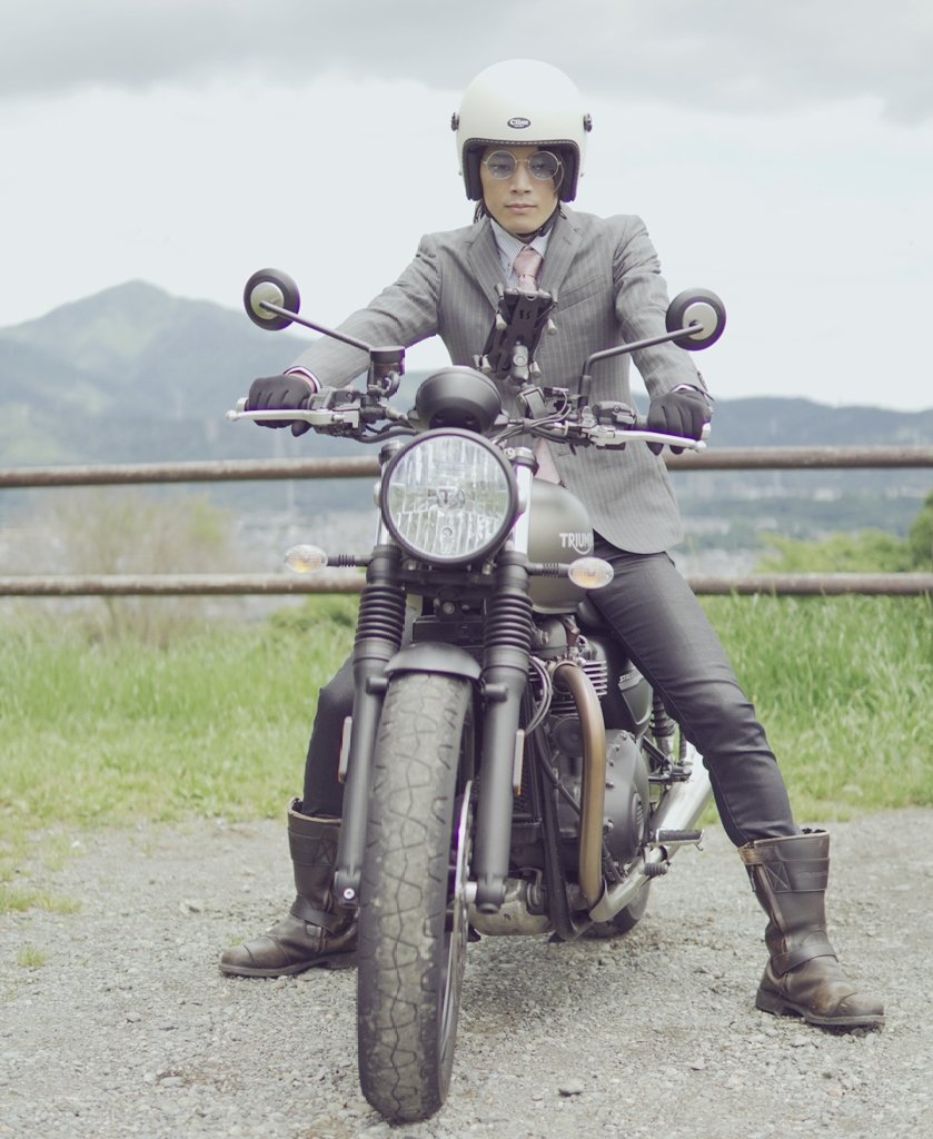 miyondayoon's tweet photo. #TriumphDGR 
#GentlemansRide 
#DGR2022 
#Triumph 

代車ストリートツイン
軽くて欲しくなったどうしよう https://t.co/XTWgbvqhHa