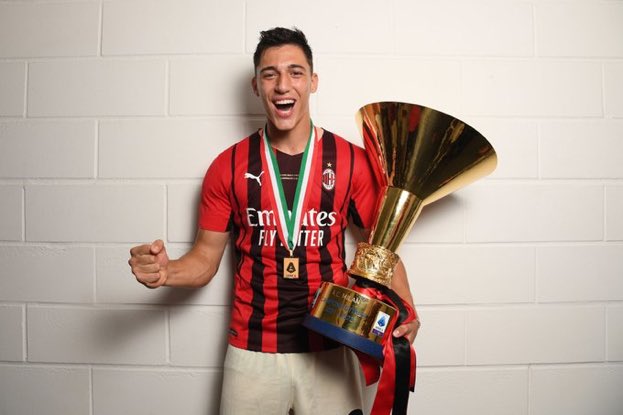 World AC Milan tweet media
