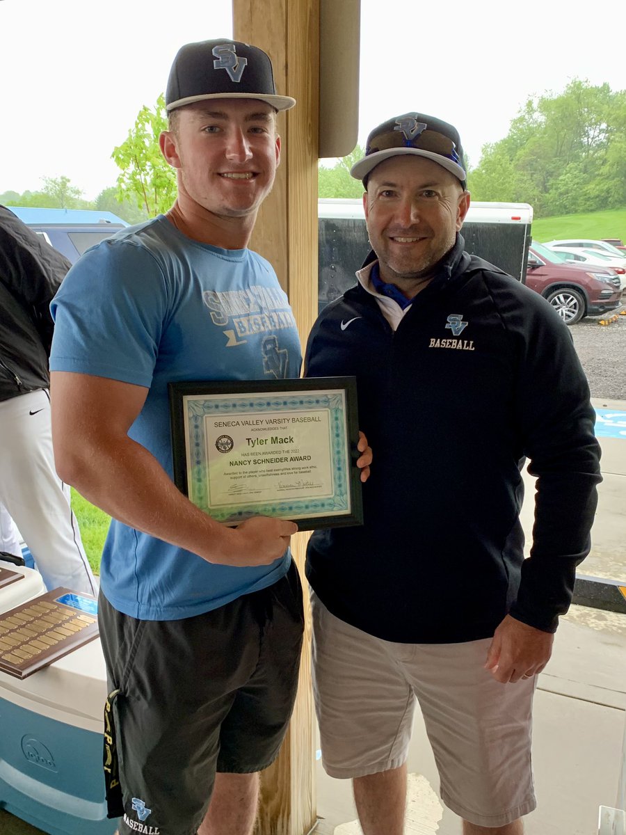 SVBaseballWin's tweet photo. End of year banquet ⚾️ (although WPIAL playoffs continue…) Thanks to the players, coaches, boosters and families‼️ Awards:
✅ Nancy Schneider Award:
➡️ Tyler Mack🏅

✅ Roy “Buddy” Lott Award: 
➡️ Alex Mortier🏅

✅ Greg Weimer Memorial Scholarship: 
➡️ Tyler Mack🏅
@SV_Sports https://t.co/ZJsrgln4G5