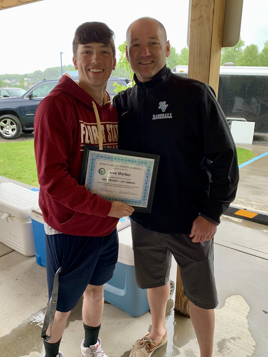 SVBaseballWin's tweet photo. End of year banquet ⚾️ (although WPIAL playoffs continue…) Thanks to the players, coaches, boosters and families‼️ Awards:
✅ Nancy Schneider Award:
➡️ Tyler Mack🏅

✅ Roy “Buddy” Lott Award: 
➡️ Alex Mortier🏅

✅ Greg Weimer Memorial Scholarship: 
➡️ Tyler Mack🏅
@SV_Sports https://t.co/ZJsrgln4G5