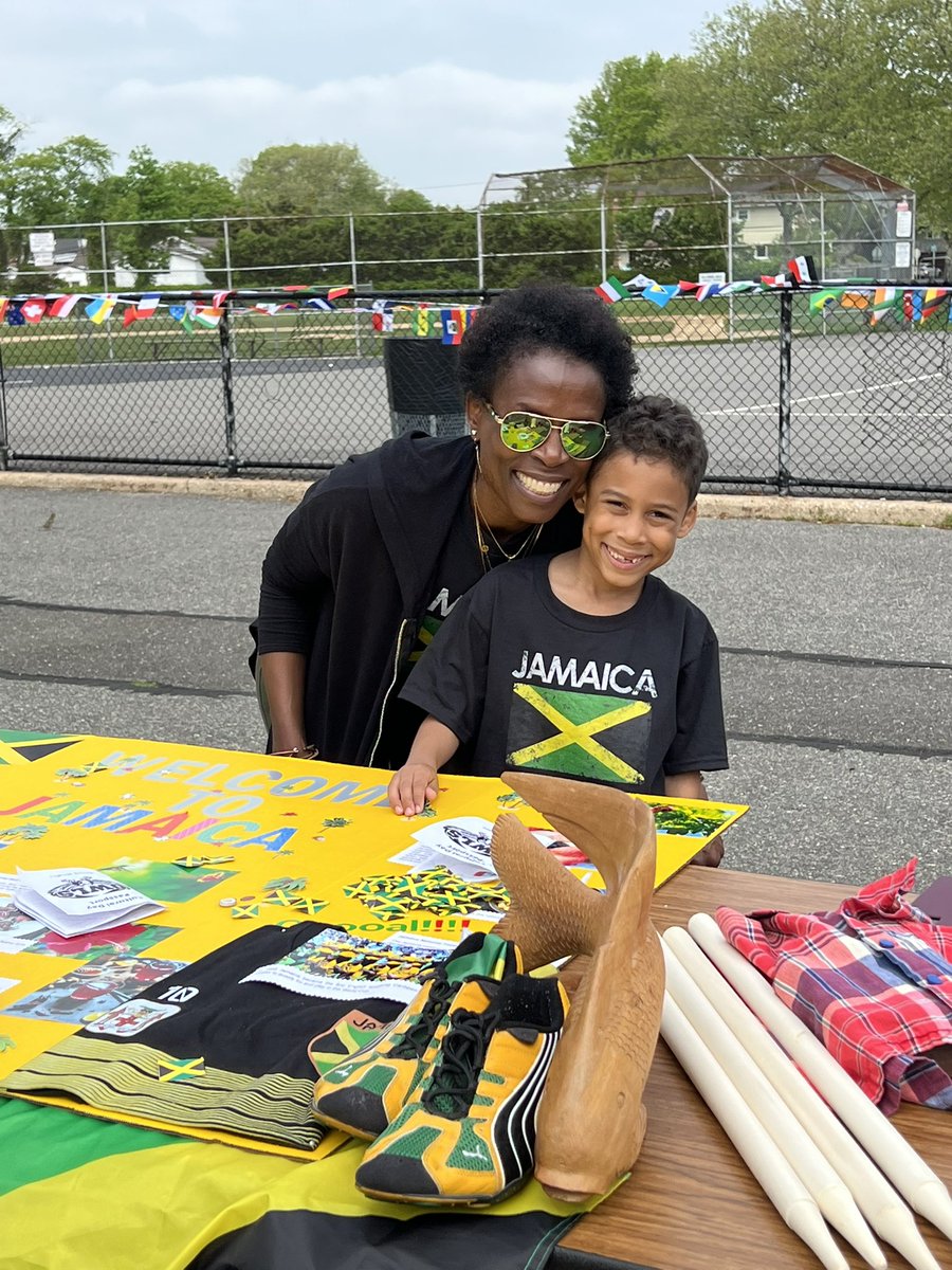 MrsJessicaRyan's tweet image. The Diversity Committee presents… Waverly Park’s first CULTURAL FAIR! #cultureiscool @No_Hate13 @WaverlyParkElem @Newsday @LynbrookSupt @LynERHerald