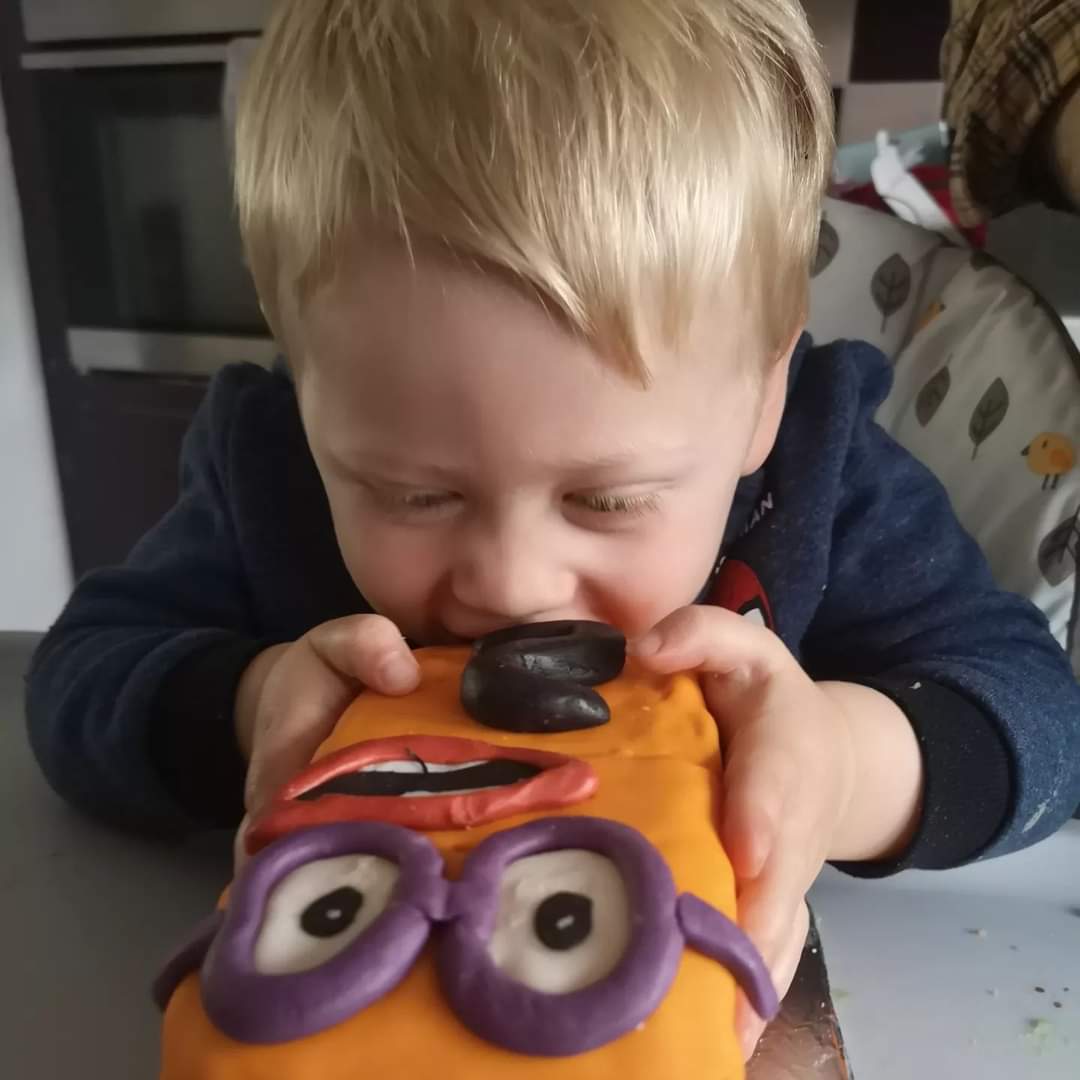 Easily the best picture of the little ones birthday weekend 😂. The kid make me proud.