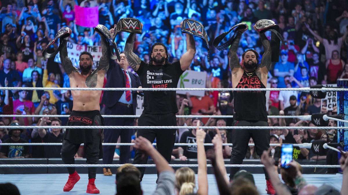 WWE's tweet photo. Acknowledge #TheBloodline.

@WWERomanReigns @WWEUsos @HeymanHustle https://t.co/lvnTTi4TeO