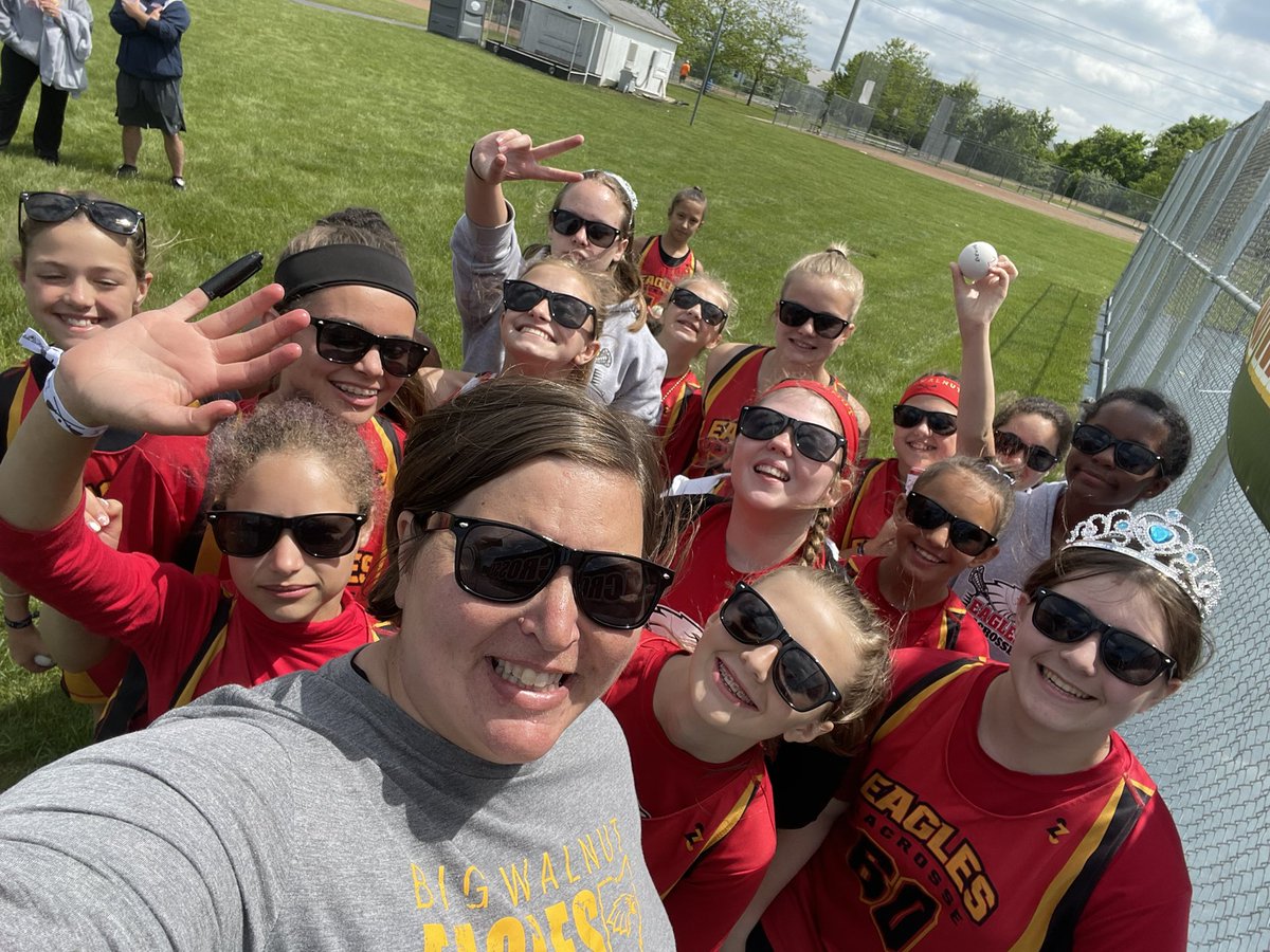 End of the year selfie with this amazing group!!  They really took team to a new level!  ❤️💛 <a href="/BigWalnutLax/">Big Walnut Lacrosse</a>
