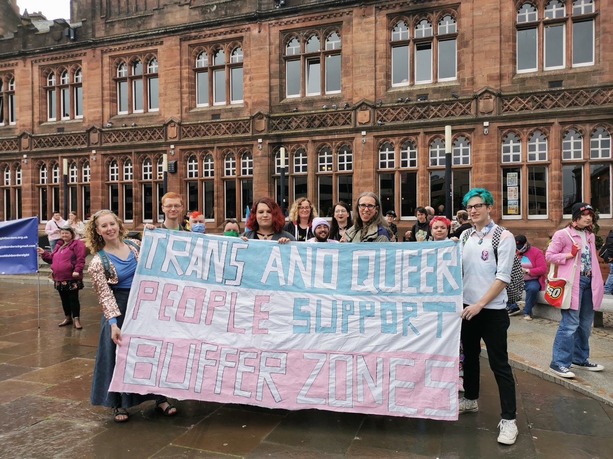 Esme_Houston_'s tweet photo. I had such a wonderful time at #TransPrideScotland yesterday, it was wonderful seeing so many trans folk in one place together to demand our rights! π³οΈββ§οΈπ³οΈββ§οΈπ³οΈββ§οΈπ³οΈββ§οΈπ³οΈββ§οΈπ³οΈββ§οΈ πβ€οΈπ€β€οΈπ
(Also got /plenty/ of use out of my kazoo π) https://t.co/Icg9Q1tKer