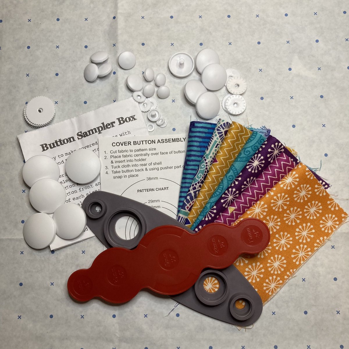 patch_shop's tweet image. New Button kit are available on my online shop check it out #patchwork #quilt #button #buttonkit #patchworkquilt #craft #sewing @eBay_UK 
#ebayfinds #ebayseller #ebayshop #ebaycraft #ebayhandmade