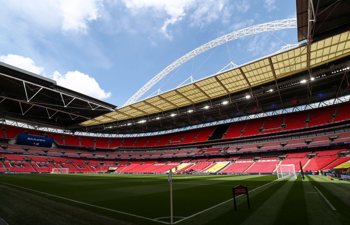 mansfieldtownfc's tweet photo. 🏟 See you in 5️⃣ days, @wembleystadium.

#Stags 🟡🔵 https://t.co/ztp0ArjAoD