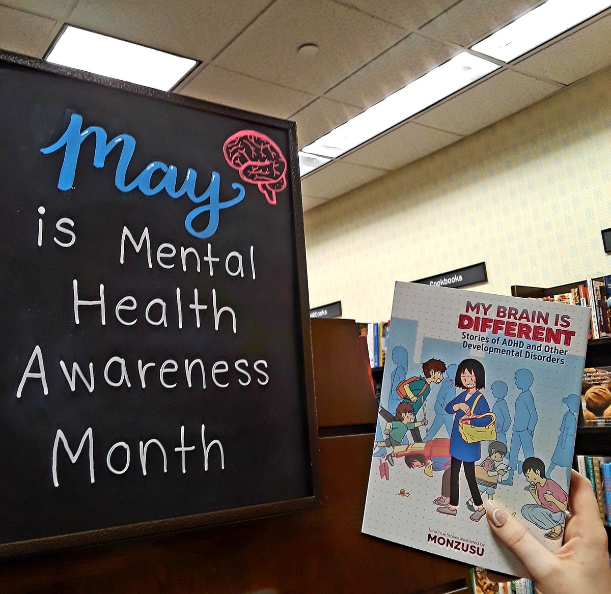 Today for #MentalHealthAwarenessMonth we're celebrating MY BRAIN IS DIFFERENT, a new nonfiction #manga anthology by neurodivergent people about navigating life in a neurotypical world. Empowering &amp; relatable, I felt seen while reading it! ✨ #142bn #MentalHealth #actuallyautistic