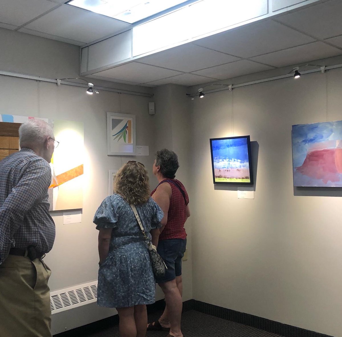 EkdGallery's tweet photo. 🌞 we are so grateful to all our friends and for an especially warm Sunday as we celebrated our first in-person exhibition today since launching EKD in September 2020. 

#art #artgallery https://t.co/Hbm9uaysEn