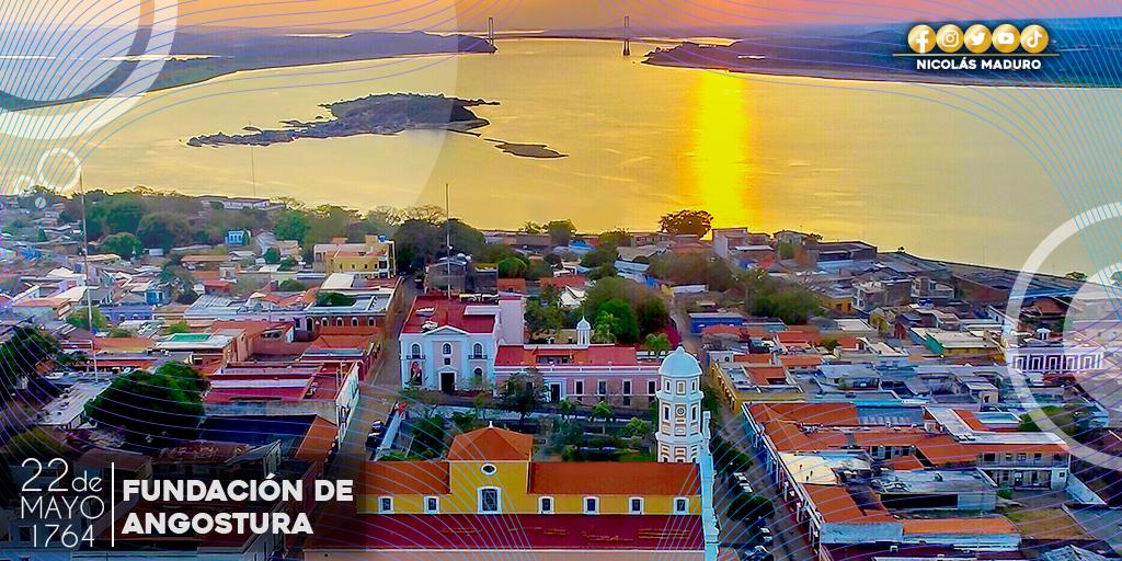 RGomezz1's tweet photo. @NicolasMaduro Ciudad Bolivar 
Según Maduro  

 Ciudad Bolivar
En realidad https://t.co/jCecq4HmMG