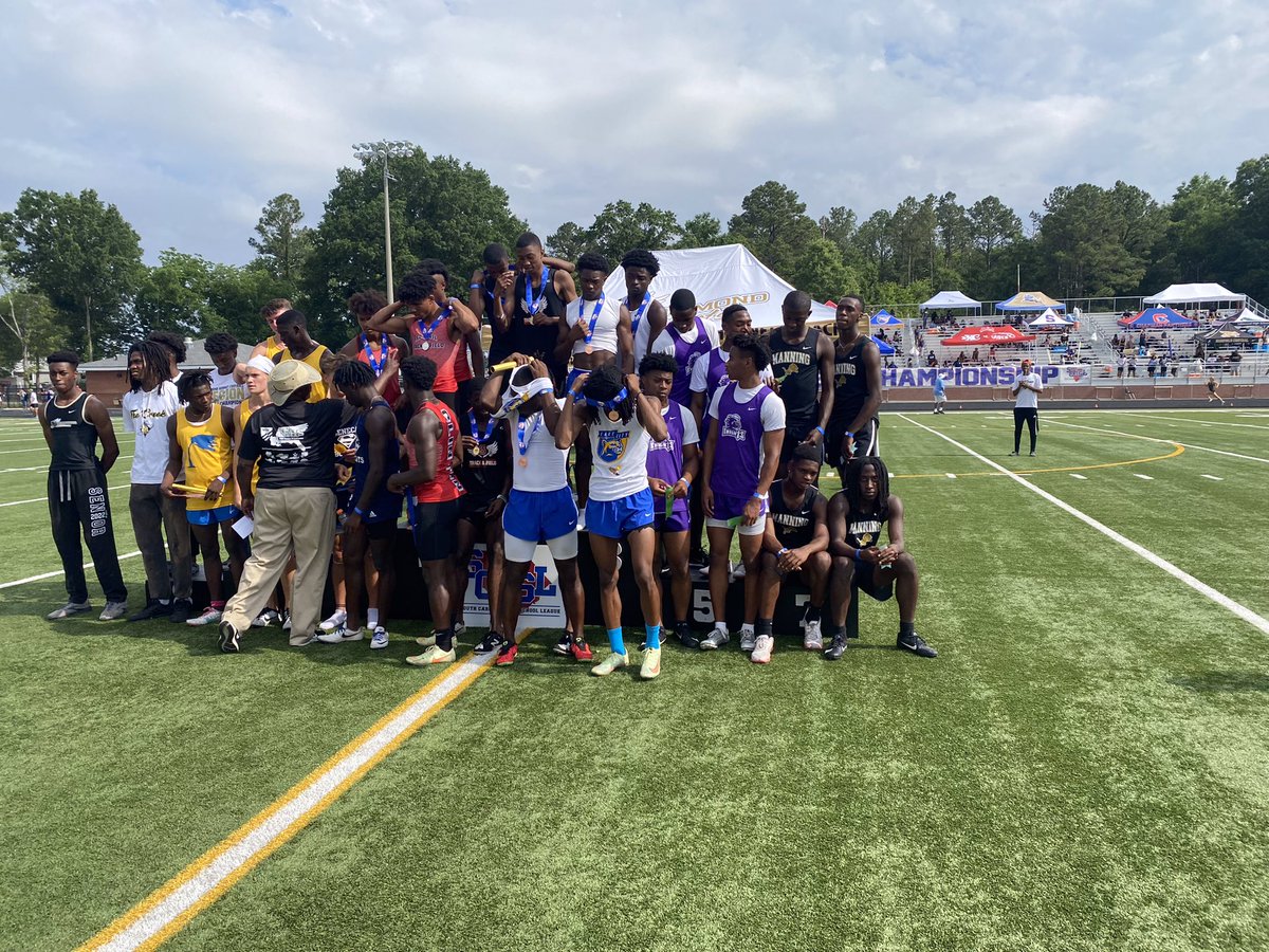Nickfortune5's tweet photo. #5 in the state for 3A track 4x1
#8 in the state for 3A track 4x4 
Not #1 but placed top in the state for something @TheStilt12 @OaksJasiah @DreshaunWright1 @Zalyn89327558 https://t.co/CgRBeSXd3Q