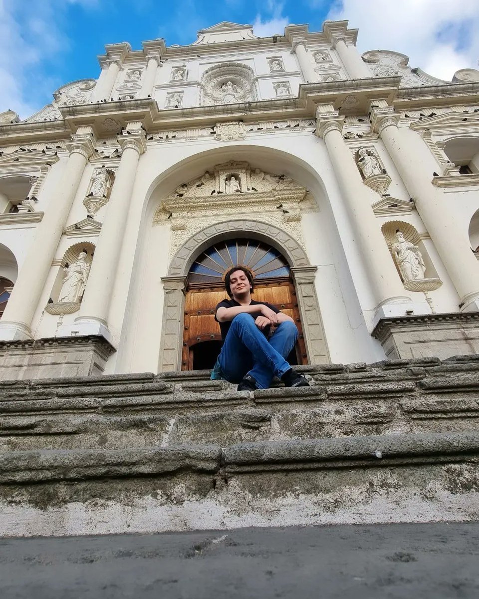 EdduinArrue's tweet photo. Finaliza un eclipse, el universo se expande, los astros se alinean y la vida continua.

Frase: Edduin Arrué @edduinarrue 

#poem #quote #poetist #model #guatemala🇬🇹 #phrase #fotografia #challenge #adventurer #artist #photo #handsome #streetstyle #camera #actor #action #writter https://t.co/eaRucpDBeF