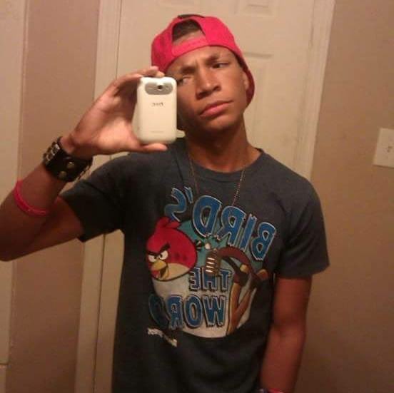 The headline reads) Post a picture of you in your 2012 angry Bird stage) lol 😂 I&rsquo;ll go first ) lol 😂<a href="/tag/music"class="tags"><span>#music</span></a><a href="/tag/explore"class="tags"><span>#explore</span></a><a href="/tag/entertainment"class="tags"><span>#entertainment</span></a><a href="/tag/angrybirds"class="tags"><span>#angrybirds</span></a><a href="/tag/trending"class="tags"><span>#trending</span></a>