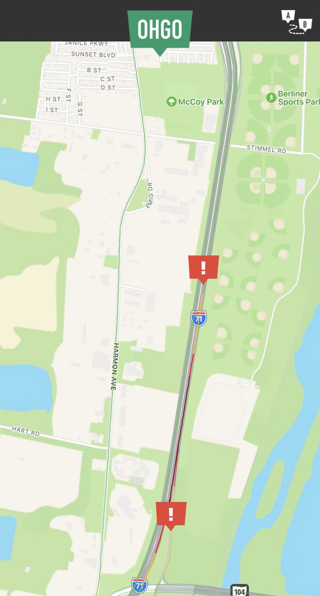 ODOT_Columbus's tweet photo. SOUTH SIDE: I-71 NB is CLOSED between SR-104 and I-70 due to a crash. Drivers should avoid the area and follow OHGO for updates. https://t.co/5w6Q9FGYql