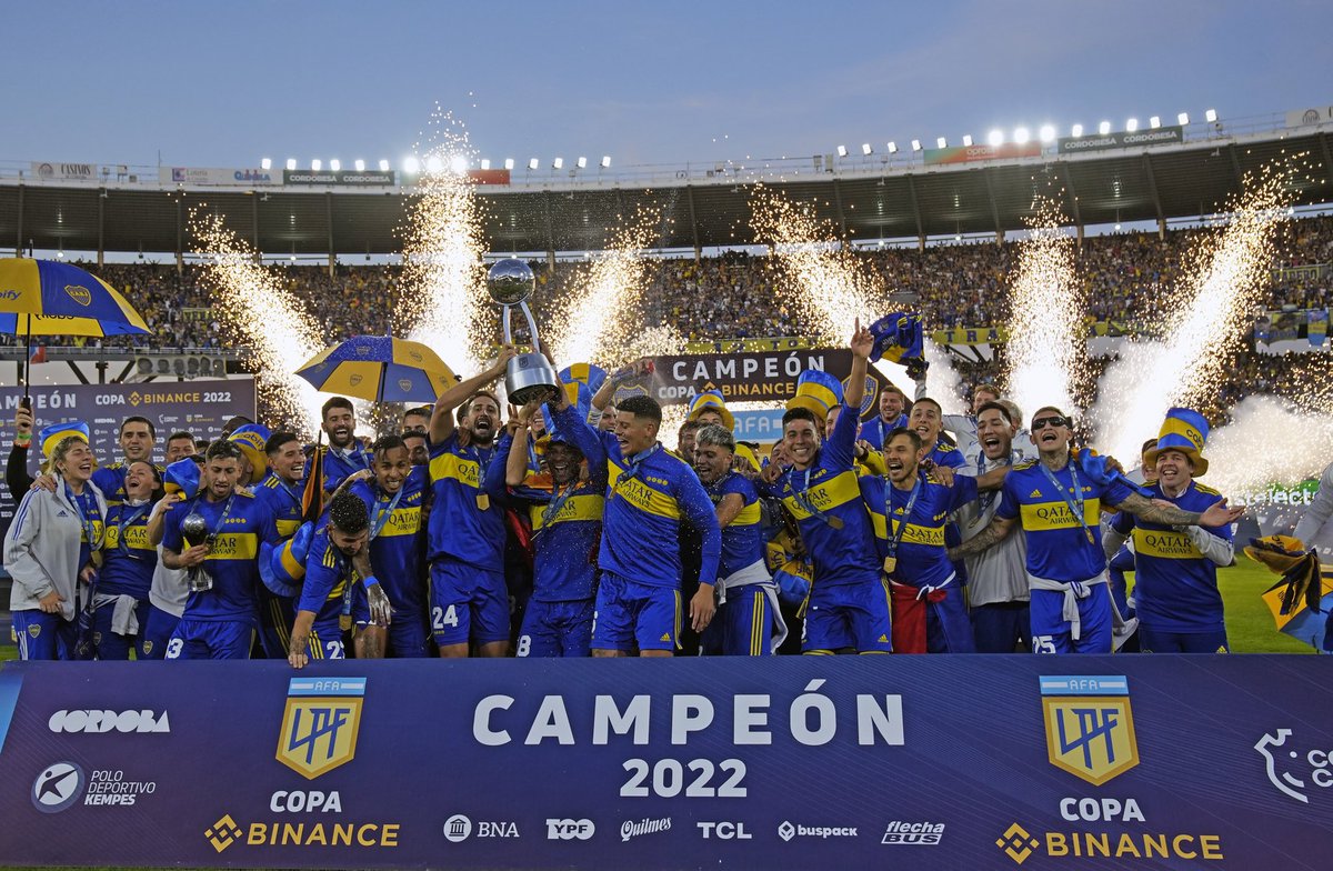 BocaJrsOficial's tweet photo. Acá está el CAMPEÓN 🤫🏆💙💛💙

#Siempre𝗕𝗢𝗖𝗔 https://t.co/IOaP53J4B6