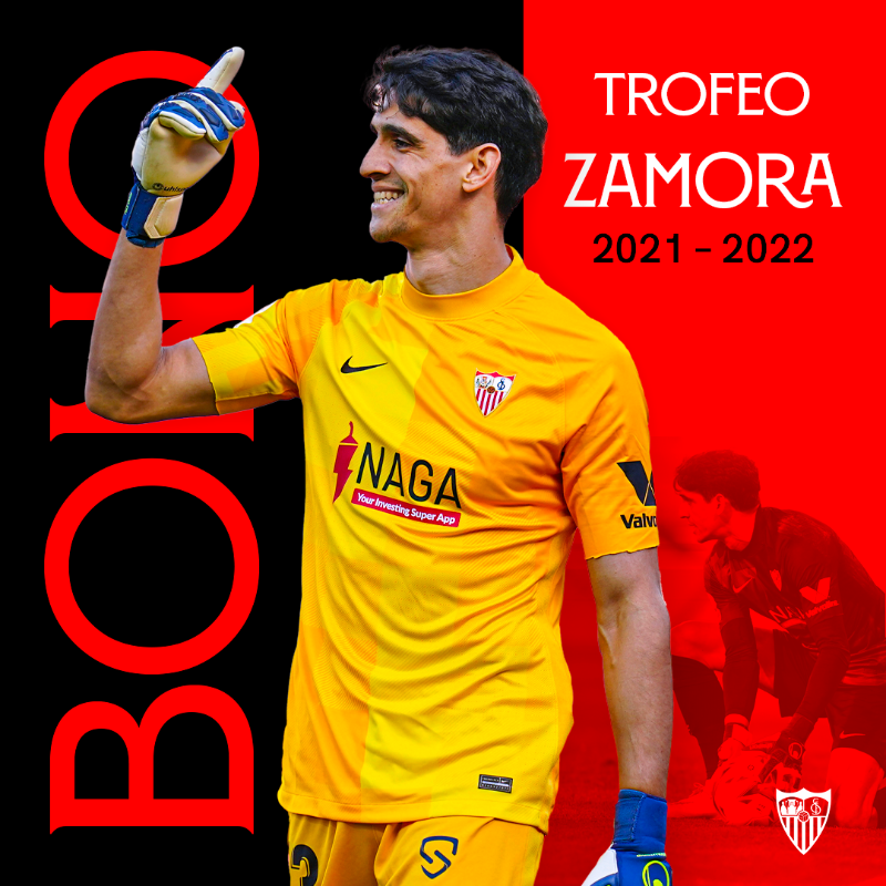 SevillaFC's tweet photo. 🏆 Yassine Bono, #TrofeoZamora de #LaLigaSantander 2021/22. 🔝🧤

#WeareSevilla #NuncaTeRindas