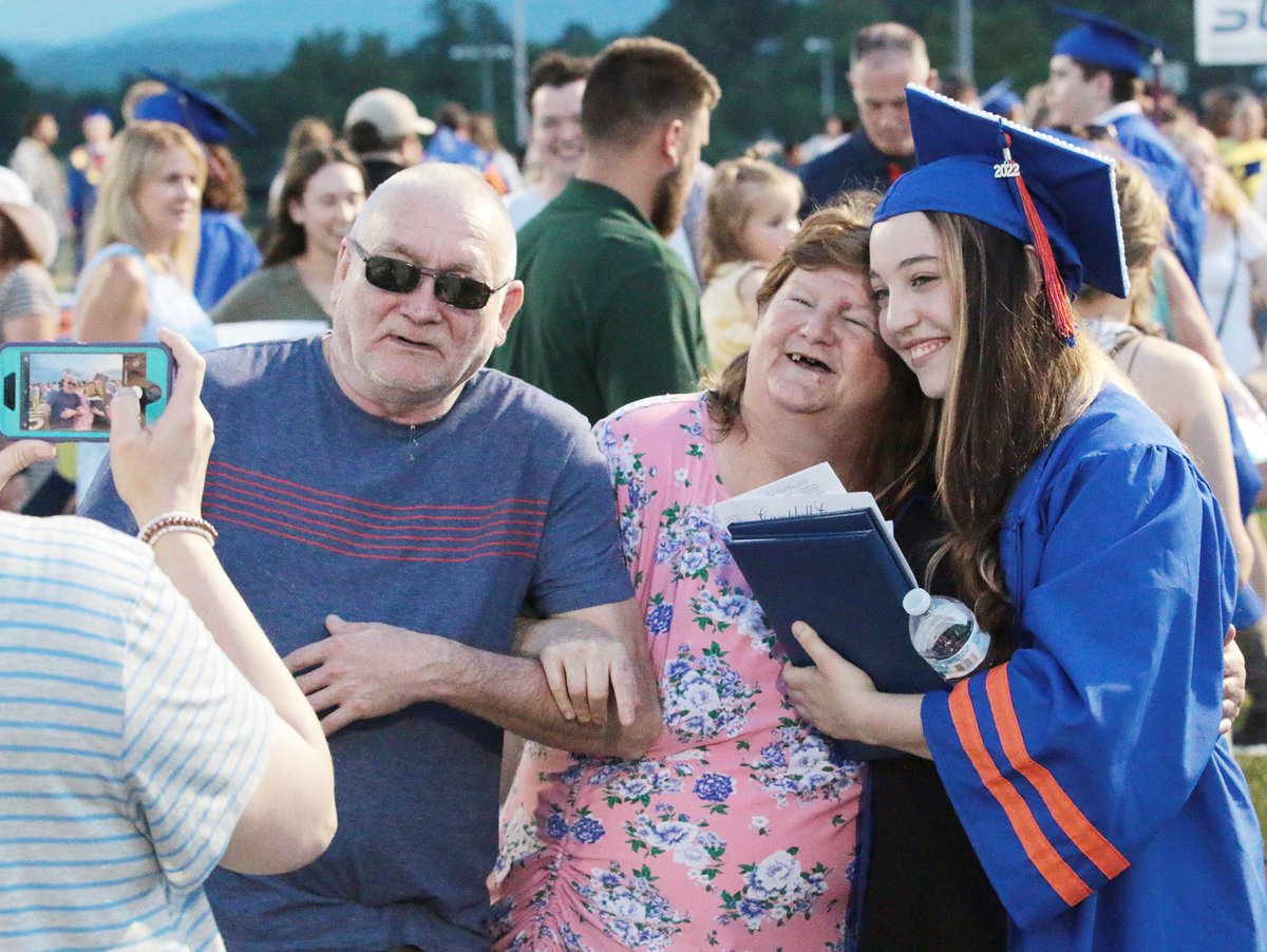 lafollettepress's tweet photo. Even more photos from Campbell County High School graduation on Saturday night! Again, look for some graduation photos in Thursday's Press. @corabrowningg @CampbellCoOBC @jill35976633 https://t.co/fqTbg9wiSG
