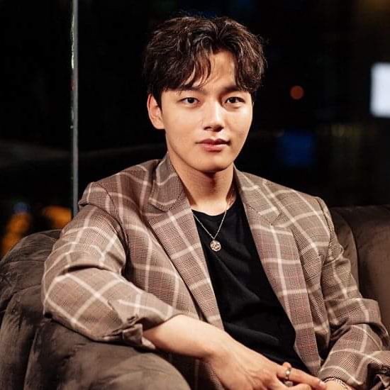 dailyjingoo's tweet photo. the most handsome 
#yeojingoo #여진구 https://t.co/HKjNVZPOed
