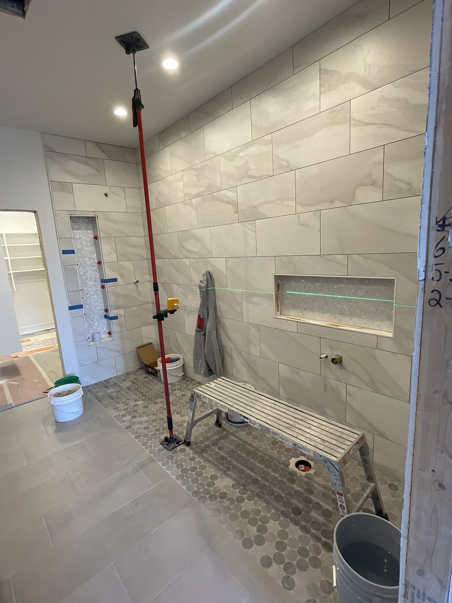 ecb87's tweet image. 